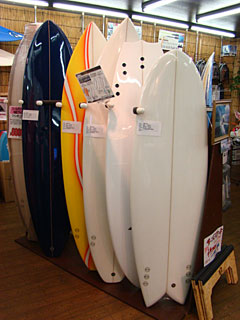 090506shop-twin-fish.jpg