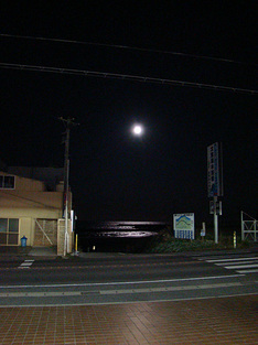 091103night-moon.jpg