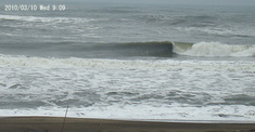 100310morning-wave1.jpg