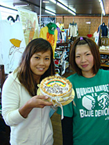 100429a-m-cake.jpg