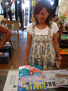 100703shop-sg1.jpg