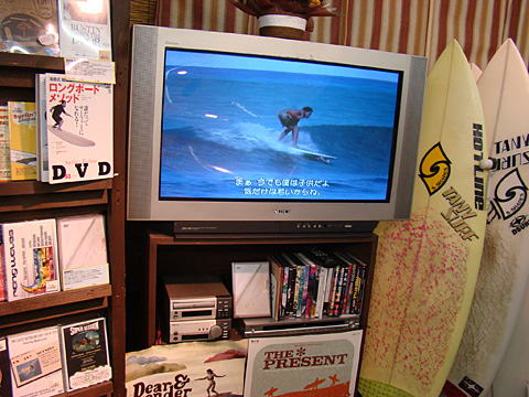 110228dvd3.jpg