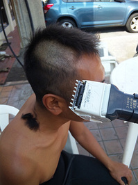 t111024cut-hear1.jpg