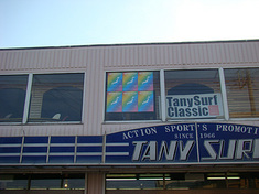 t110604festa-window.jpg