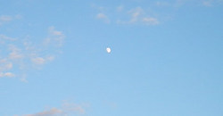131113pm-moon.jpg