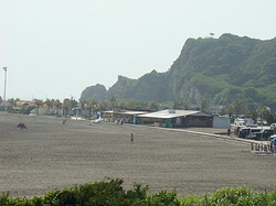 t110703beach-house.jpg